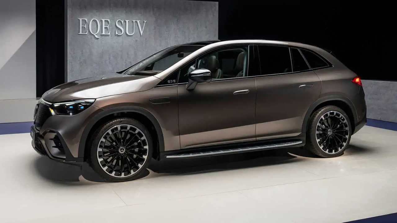 ตารางผ่อน-ดาวน์ Mercedes-benz Eqe Suv 2024 ปรับโฉมใหม่ เริ่มต้น 8,xxx บาท